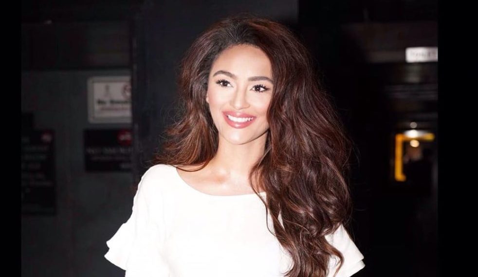 Seerat Kapoor looks alluring with her new hair color as a preparation for a new character!