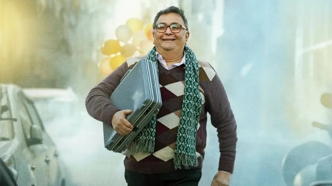 Rishi Kapoor’s last work ‘Sharmaji Namkeen’ releases the first look!