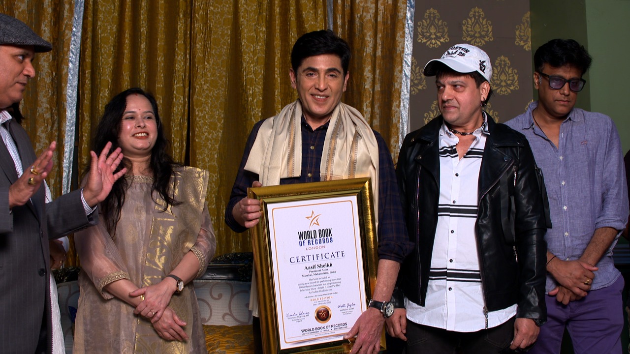 Bhabiji Ghar Par Hai’s Aasif Sheikh honoured with the World Book of Records for his matchless contribution in the field of film!