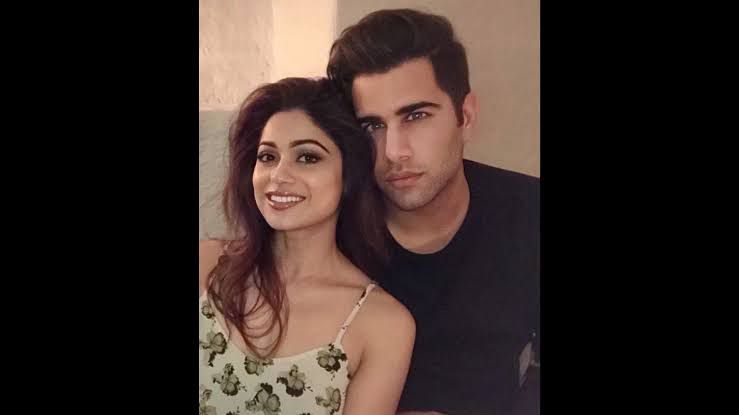 #ShamitaShetty’s rakhi brother #RajivAdatia enters the Bigg Boss 15 house!