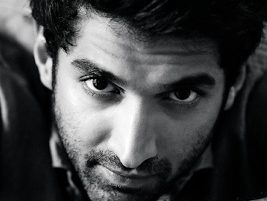 After ‘Thadam’ pack up, Aditya Roy Kapur gives impromptu music performance!