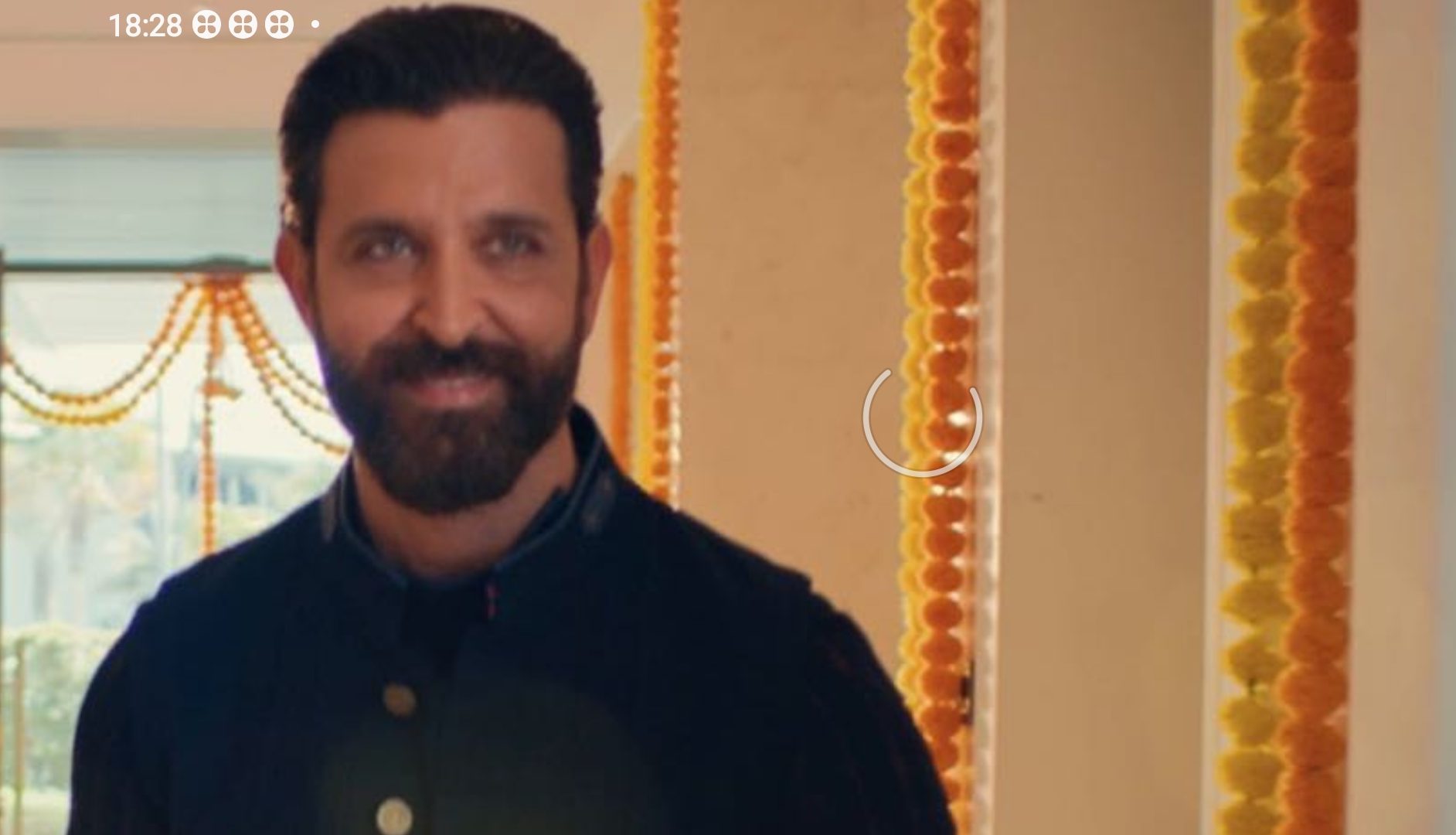 #HrithikRoshan grooves to the beats of music by the legend #ShankarMahadevan!