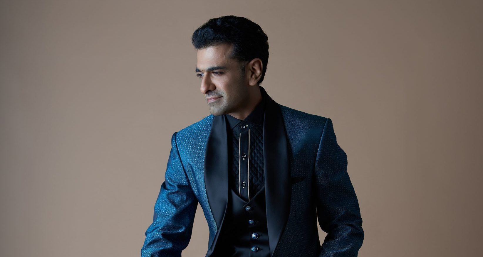 After a hard day’s work, Eijaz Khan does different things like swimming, cycling, jogging etc.!