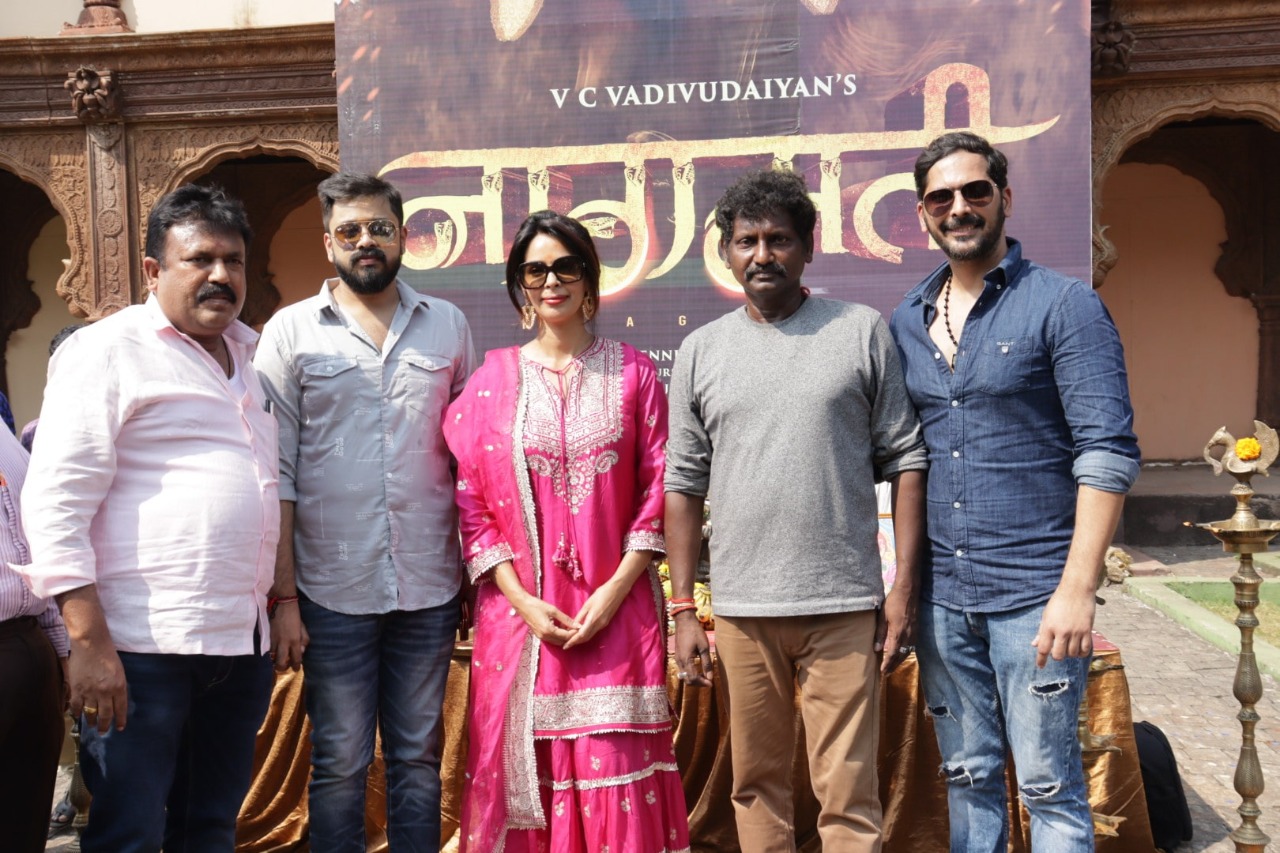 Mallika Sherawat’s first double role in ‘#Naagmati’!