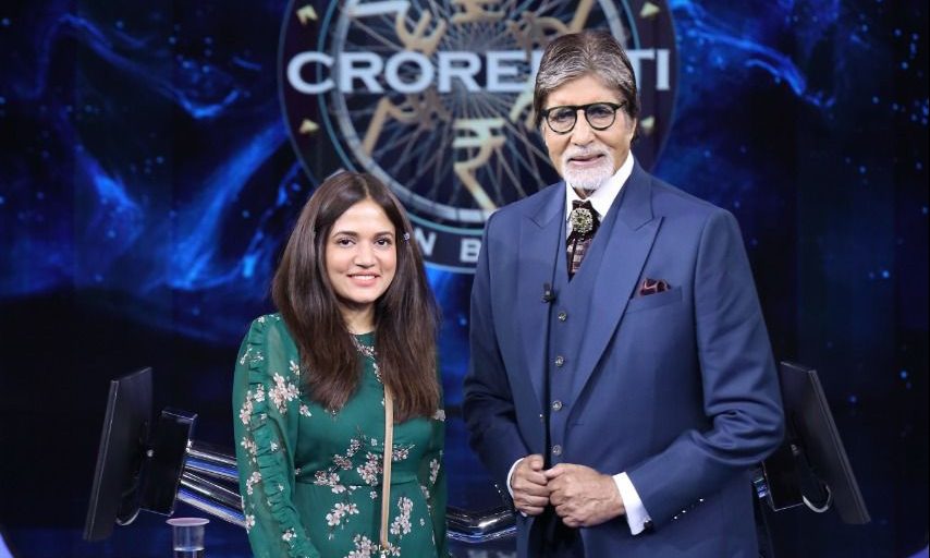 KBC 13 : President of the Republic of Nauru is highly impressed and inspired from the tie-bows designed for Big B!