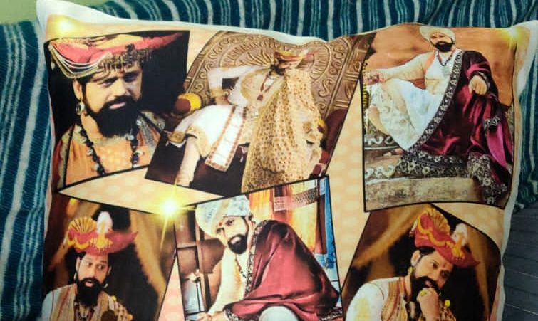 Rajesh Shringarpure gets emotional as he receives a special gift from a 13 year old fan!