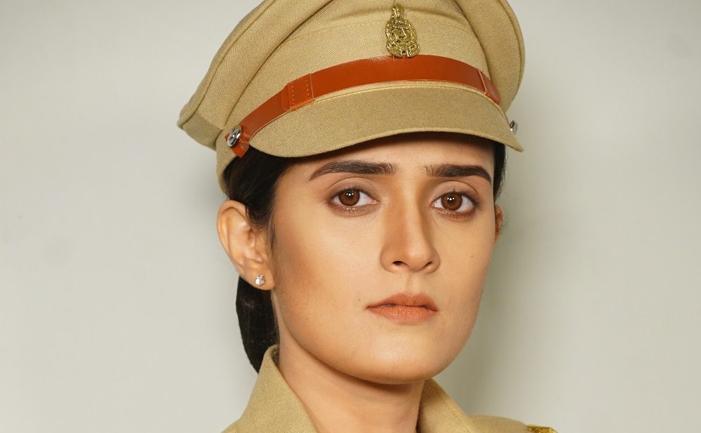 In Maddam Sir, how will ASI Meera react after experiencing love as an emotion for the first time?