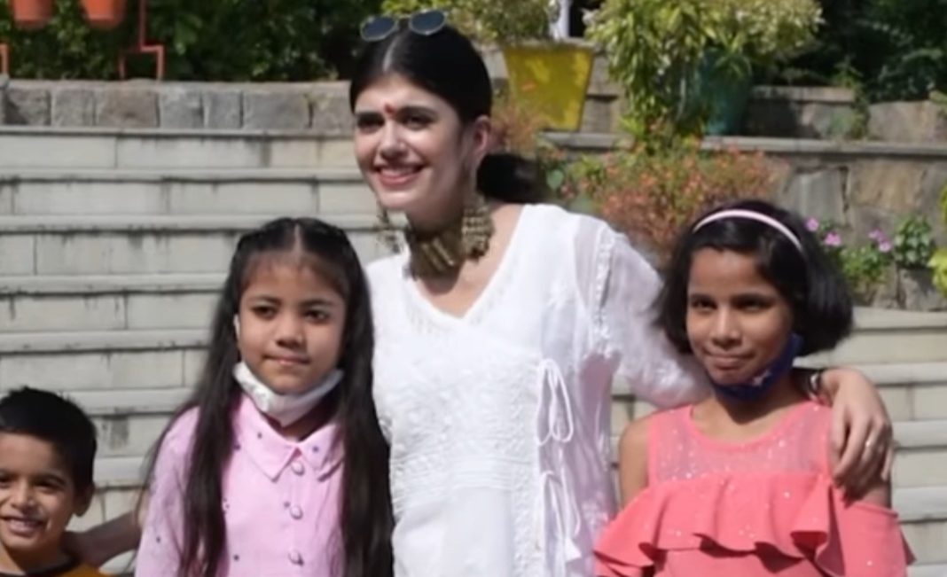 Sanjana Sanghi’s laudable humanitarian work on #ChildrensDay!