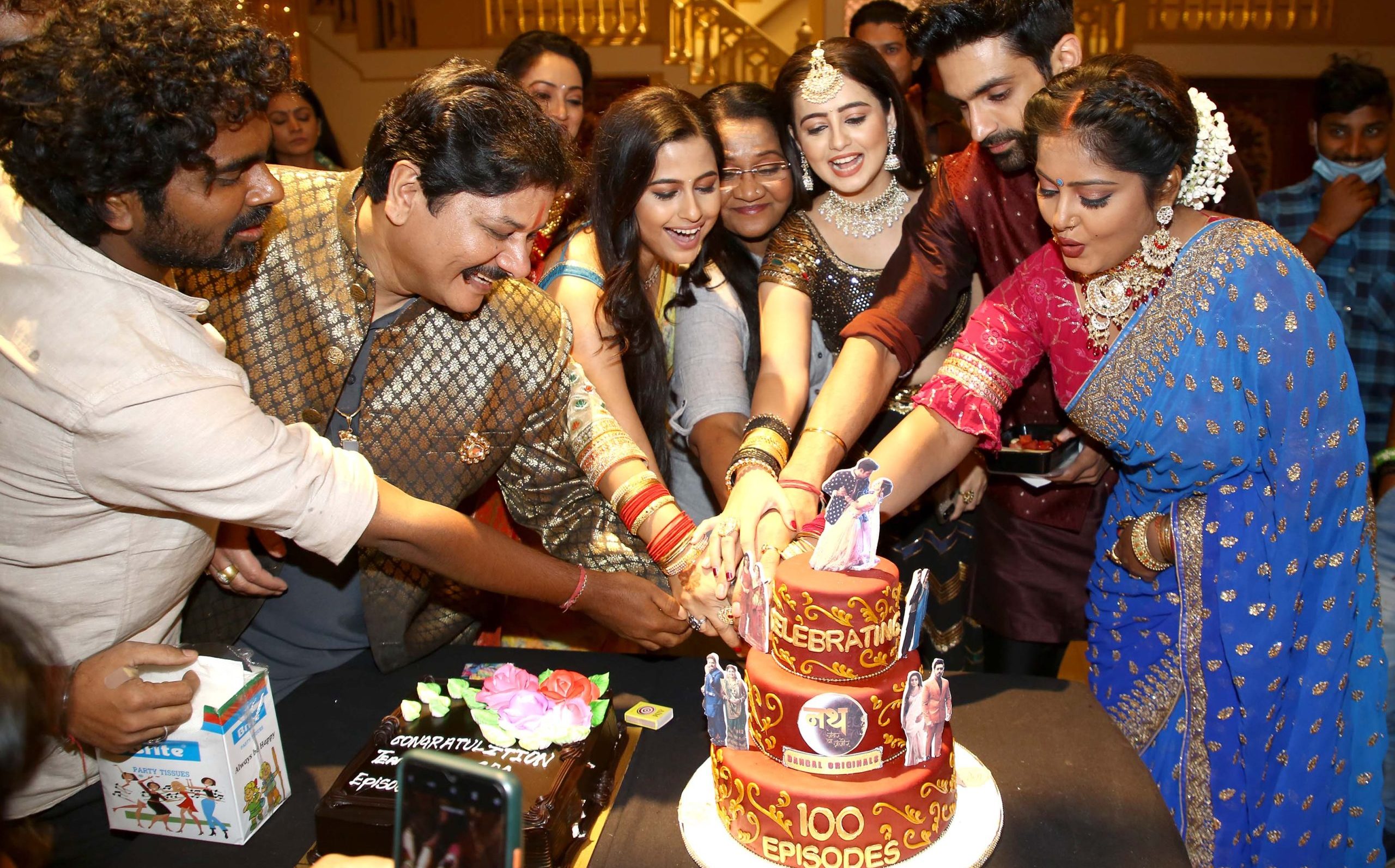 ‘Century’ celebrations of Dangal TV’s ‘Nath Zewar Ya Zanjeer’!