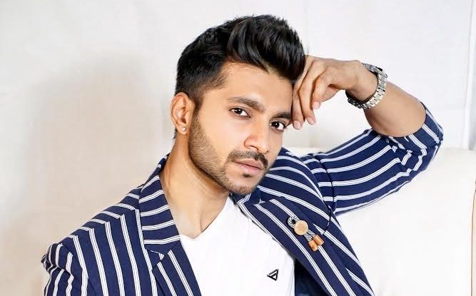 Prateik Chaudhary says, ‘Glamourised sequences enhance the show, but at the end everything boils down to content, direction, performance and presentation’!