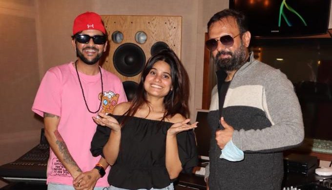 Mediamax Entertainment recorded a haryanvi song titled “DJ Baajan De”, composed by Legendary DJ and music composer DJ Sheizwood!