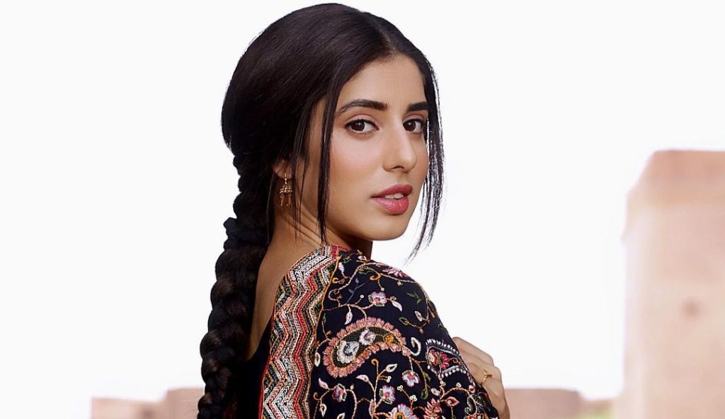 Actress Jasmin Bajwa is currently focusing on building a name for herself in Pollywood and Bollywood!