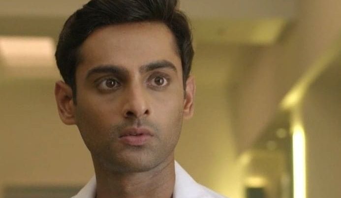 In ‘DZK’, Vikrant’s sister tells Deepika that he intentionally bumped his car into a tree!