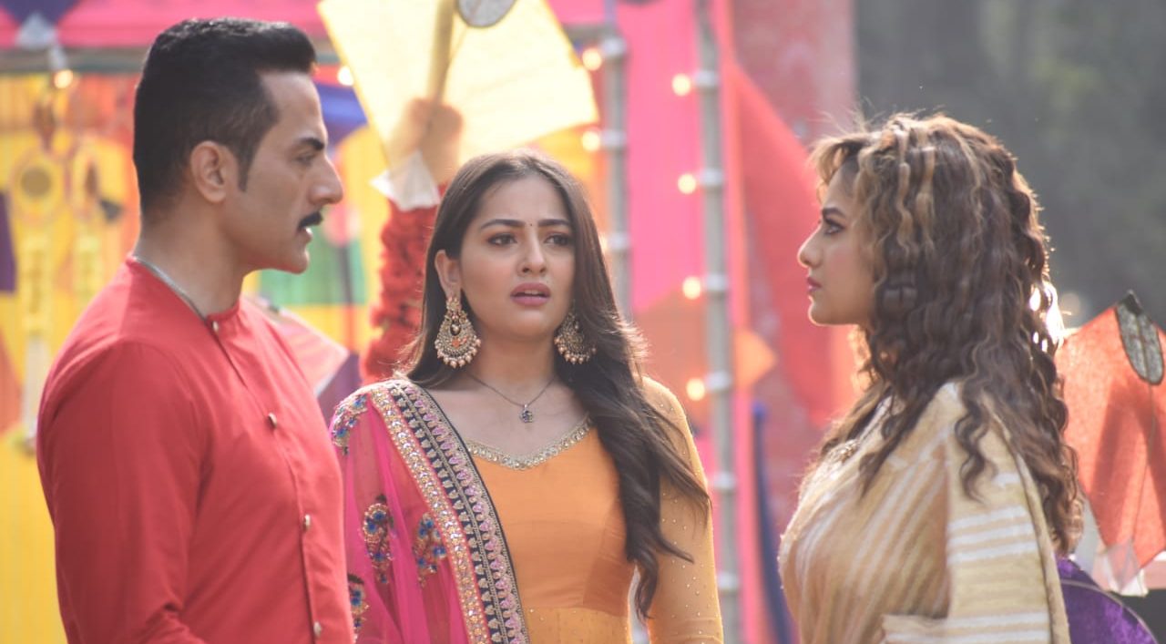 In ‘Anupamaa’, Malvika tells Anupamaa and Anuj that no matter what she will always support Vanraj!