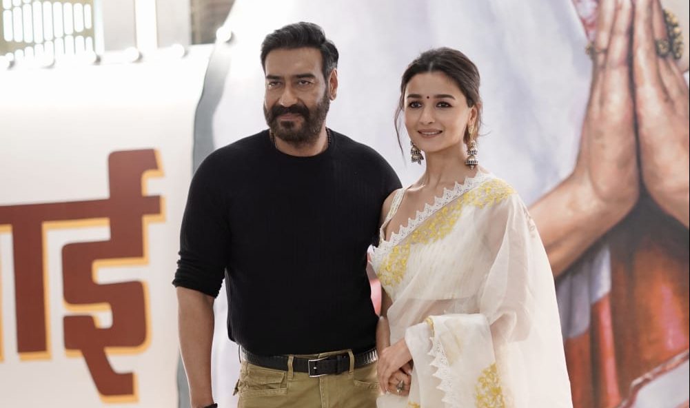 #SanjayLeelaBhansali’s 10th directorial film ‘Gangubai Kathiawadi’ trailer brings back cheer to audiences and cinemas!