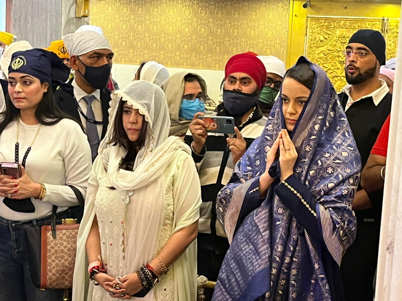 Ekta Kapoor and Kangana Ranaut visit Gurudwara Bangla Sahib to seek blessings for their new show ‘Lock Upp’!