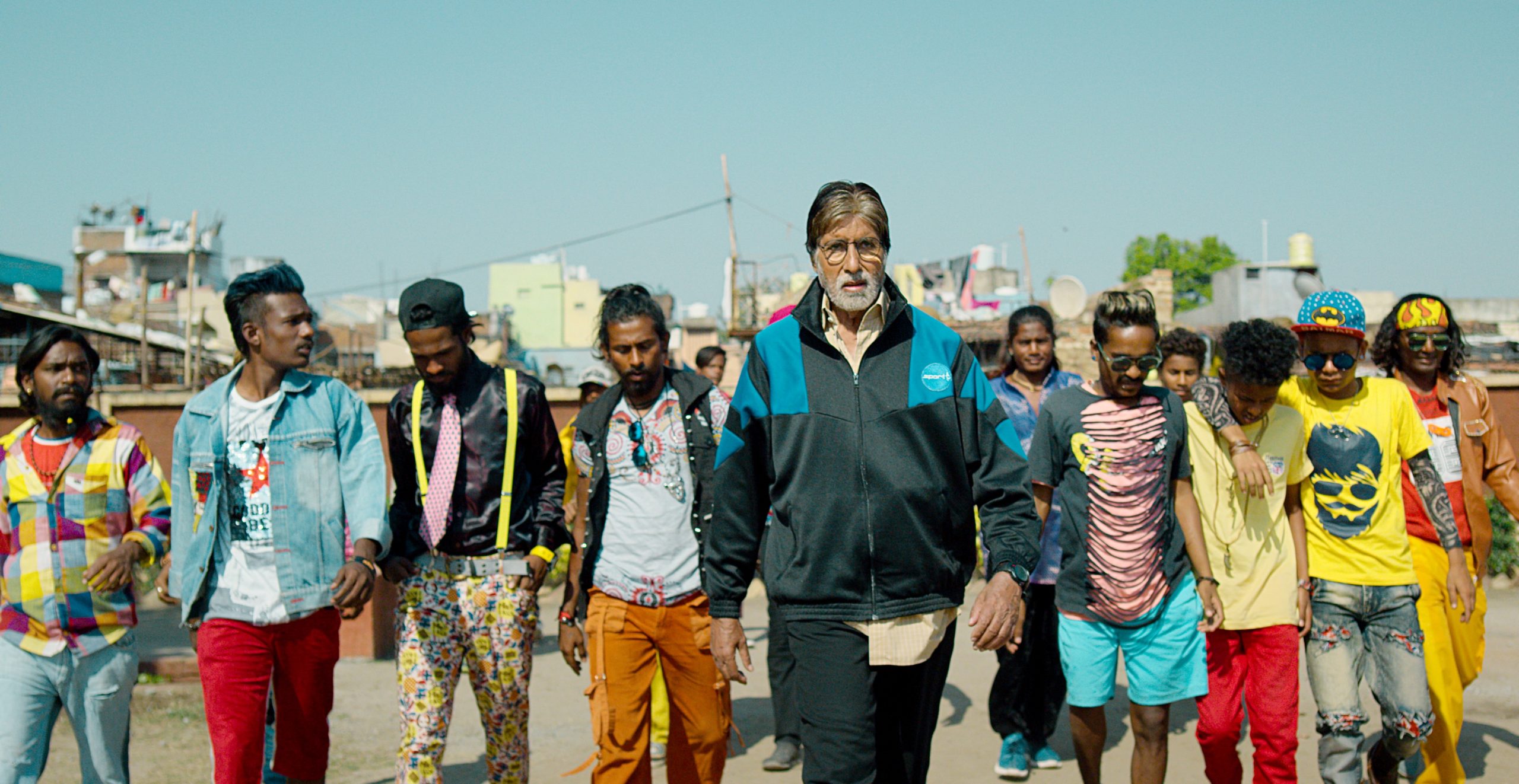 Amitabh Bachchan ignites the screen with his swag in ‘Aata Ye Jhund Hai’!