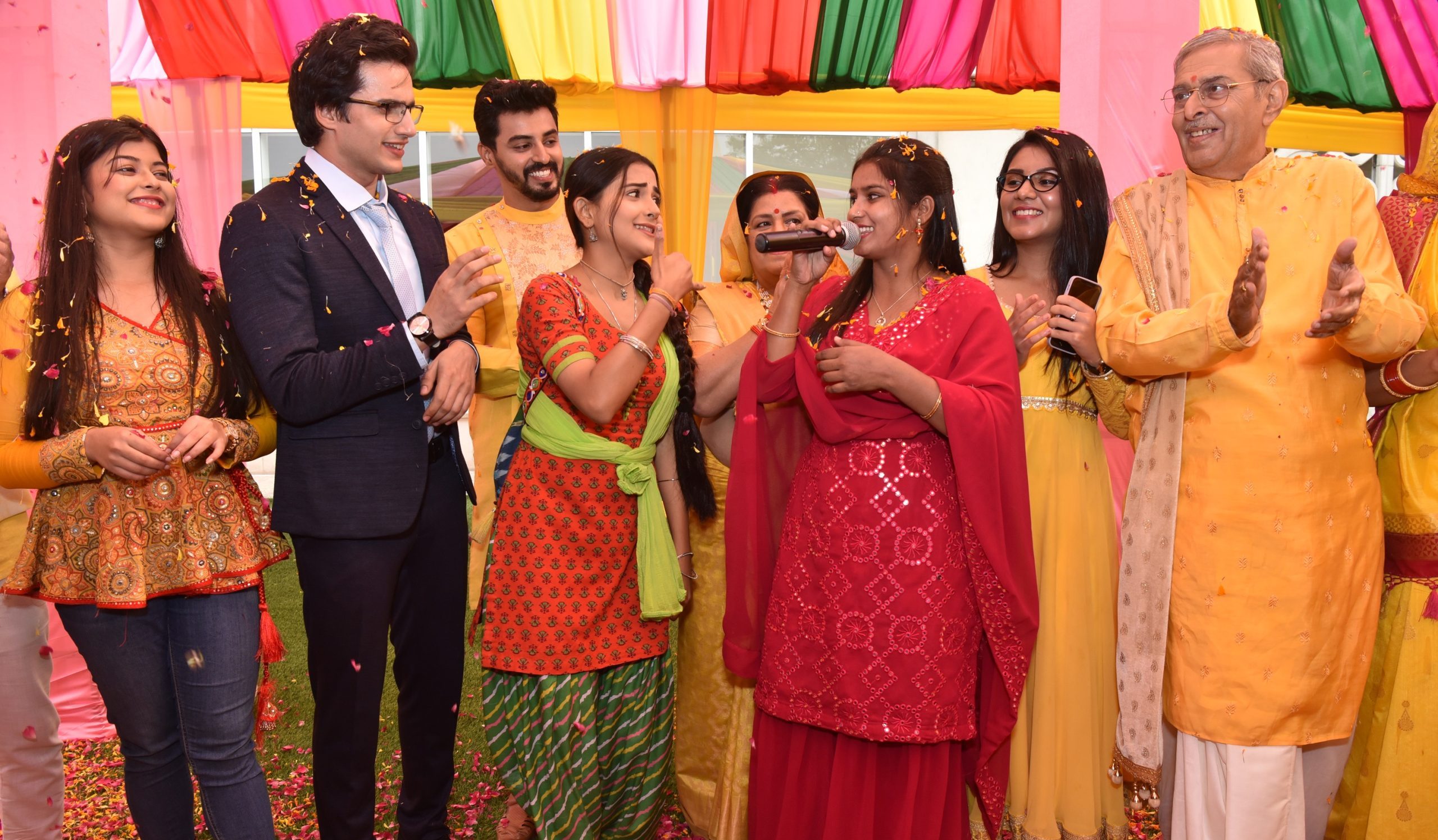 Mathura-based show ‘Mithai’ launched by playing Vrindavan style ‘Phoolon Wali Holi’!