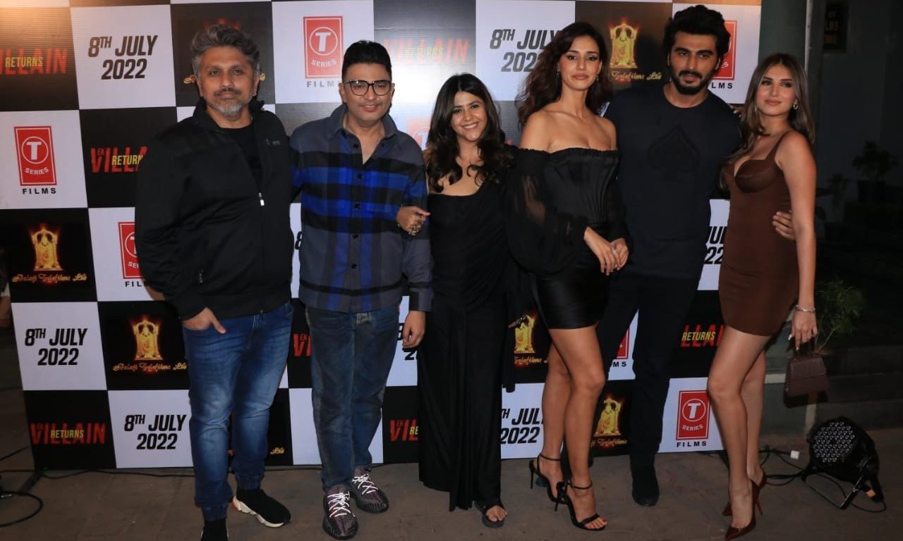 Lead stars joined the party to celebrate the Ek Villain Returns’ wrap!