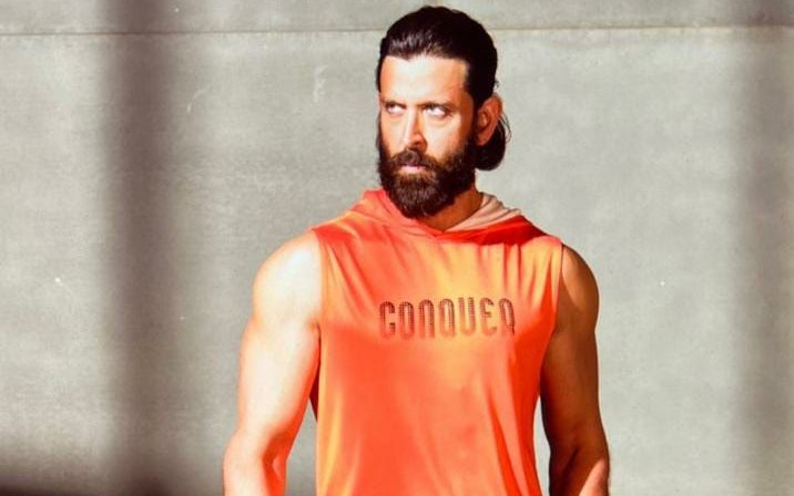 Hrithik Roshan brings sexy back with his new dishevelled look for ‘Vedha’!