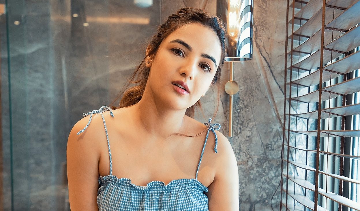 Why Jasmin Bhasin is loved by her fans, find out!