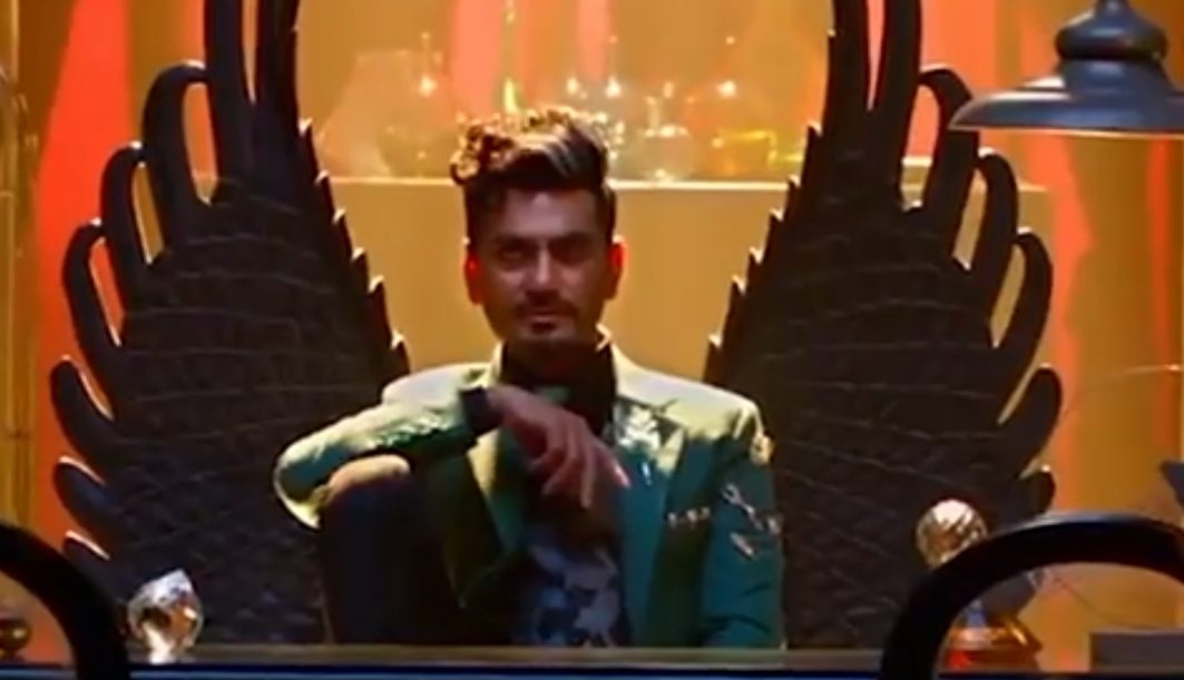 Nawazuddin Siddiqui shares a fan-made video of his character ‘Laila’ from his upcoming ‘Heropanti 2’!