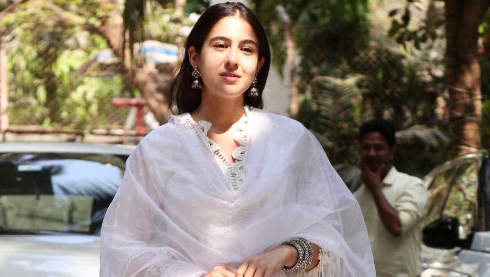Sara Ali Khan’s charm is enough to bring a shine to any colour she wears!