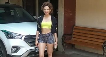 Post her pilates session Seerat Kapoor looks like a breath of fresh air posing in athleisure!