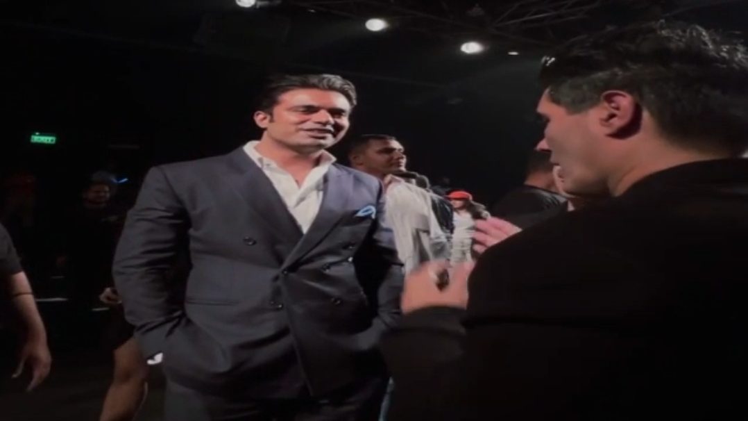 Multi-talented IAS Officer Abhishek Singh makes a glamorous appearance at Lakme Fashion Week!