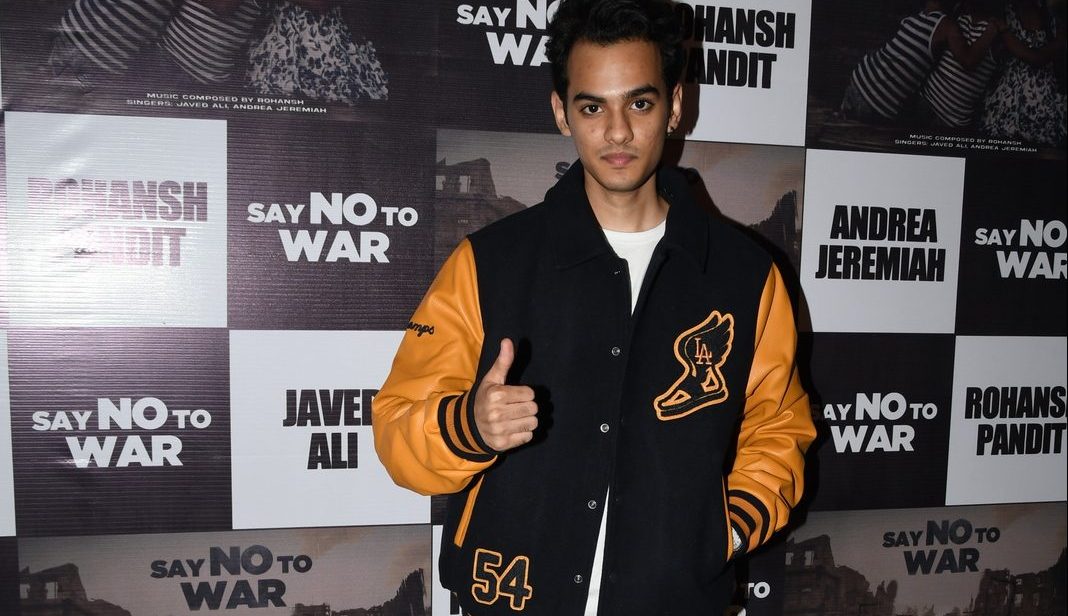 Rohansh takes Pandit legacy forward, makes his grand musical debut with ‘Say No To War’!