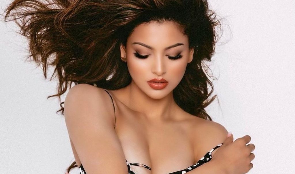 Urvashi Rautela is truly honoured to be the 1st Indian featuring on the  cover of 'L'OFFICIEL AUSTRIA'! | Latest News, Breaking News, National News,  World News, India News, Bollywood News, Business News,