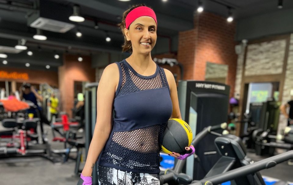Check out Jyoti Saxena’s hot workout video!