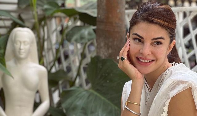 Jacqueline Fernandez explores spirituality in a beautiful white attire!