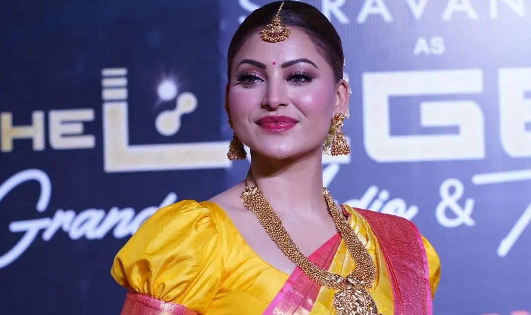 Urvashi Rautela looks stunning in a ‘South Indian’ look at the trailer launch of ‘The Legend’!