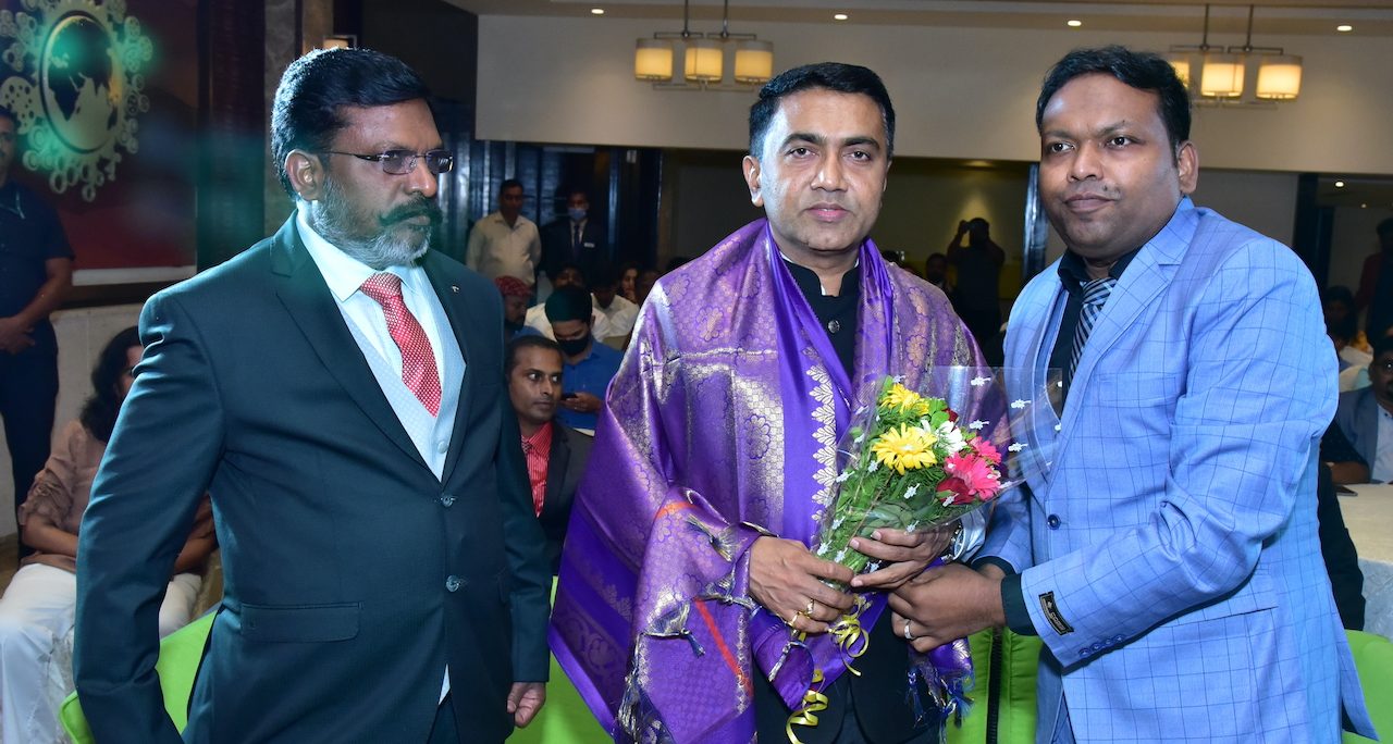 Goa CM Pramod Sawant honoured the tMmedicos at the Iced A Than 2022 Conference!