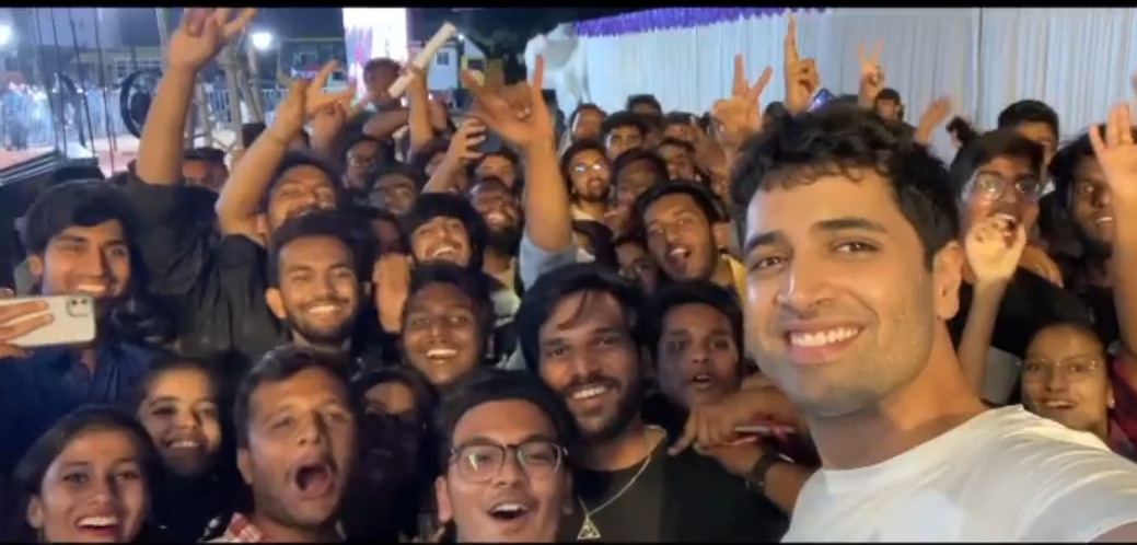 With 10,000 college students in Hyderabad, Adivi Sesh turns on the #Major fever mania!