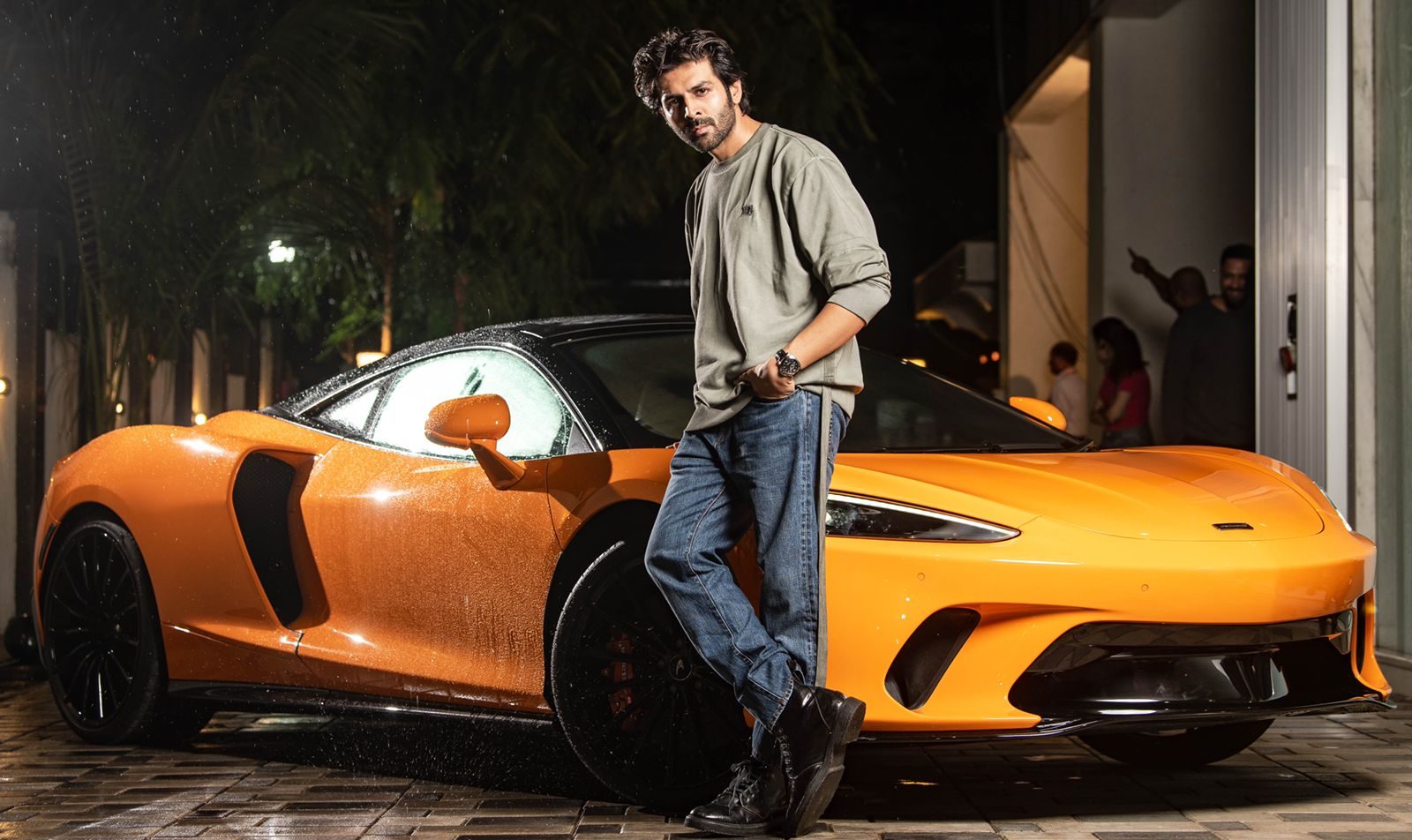 Kartik Aaryan becomes India’s first Proud Owner of McLaren gifted by Bhushan Kumar!