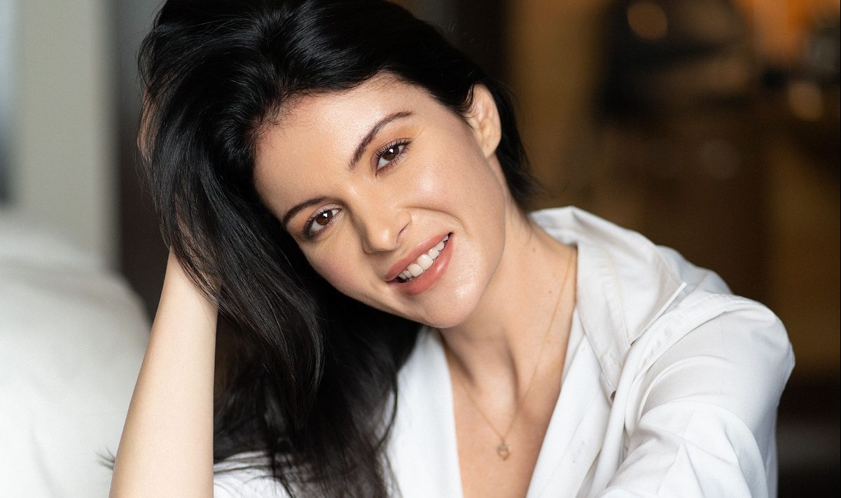 Tele-Celebrities share what is that first thing they do as soon as they open their eyes in the morning!