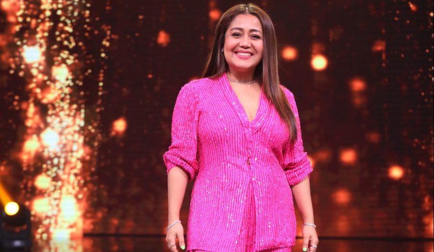 In SS2, Neha Kakkar gets emotional after hearing contestant Mani’s performance!