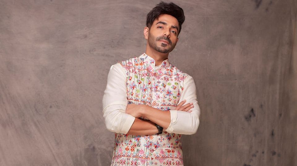 Aparshakti Khurana to host  Ultimate Kho Kho 2022 championship!