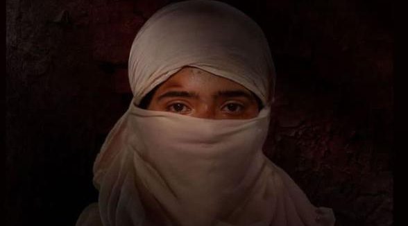 ‘Masaan’ actor Vicky Kaushal sends his best wishes to Manish Mundra for ‘Siya’!