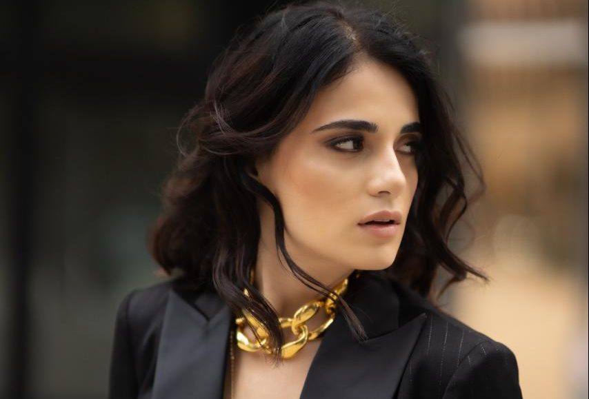 ‘Angrezi Medium’ actor Radhika Madan resumes shoot in Mumbai with “Namaste London’ actor Akshay Kumar!