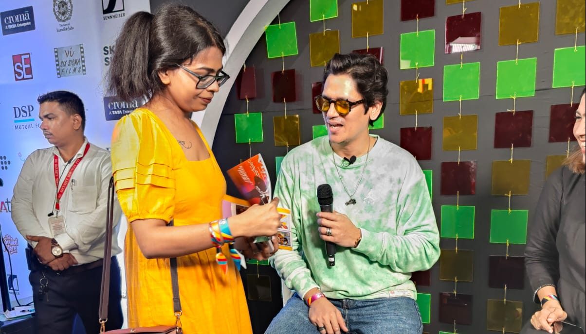 Vijay Varma loves his fans and his fans love him back!