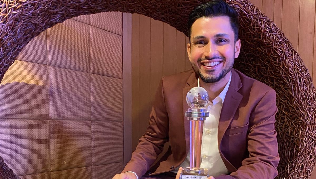 Amol Parashar bags the Most Loved Actor on OTT award!