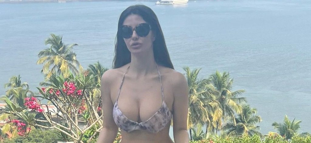 Looking at the hot, sexy and bold pictures of Giorgia Andriani, netizens can’t keep calm!