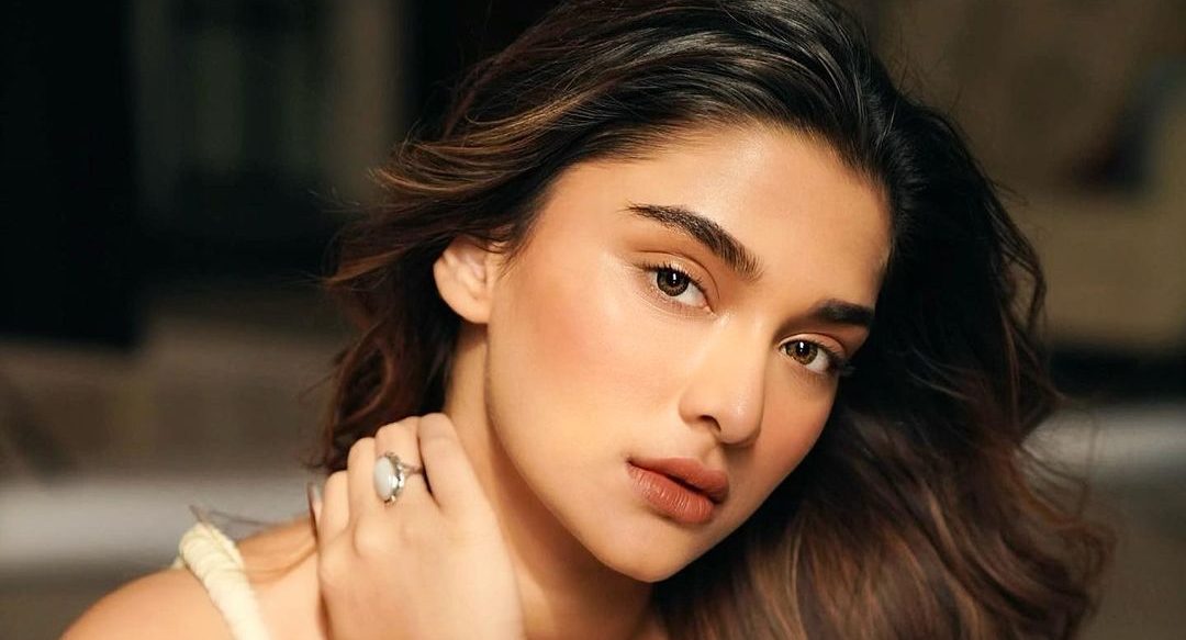 Ravishing Saiee M Manjrekar spends her special day shooting!