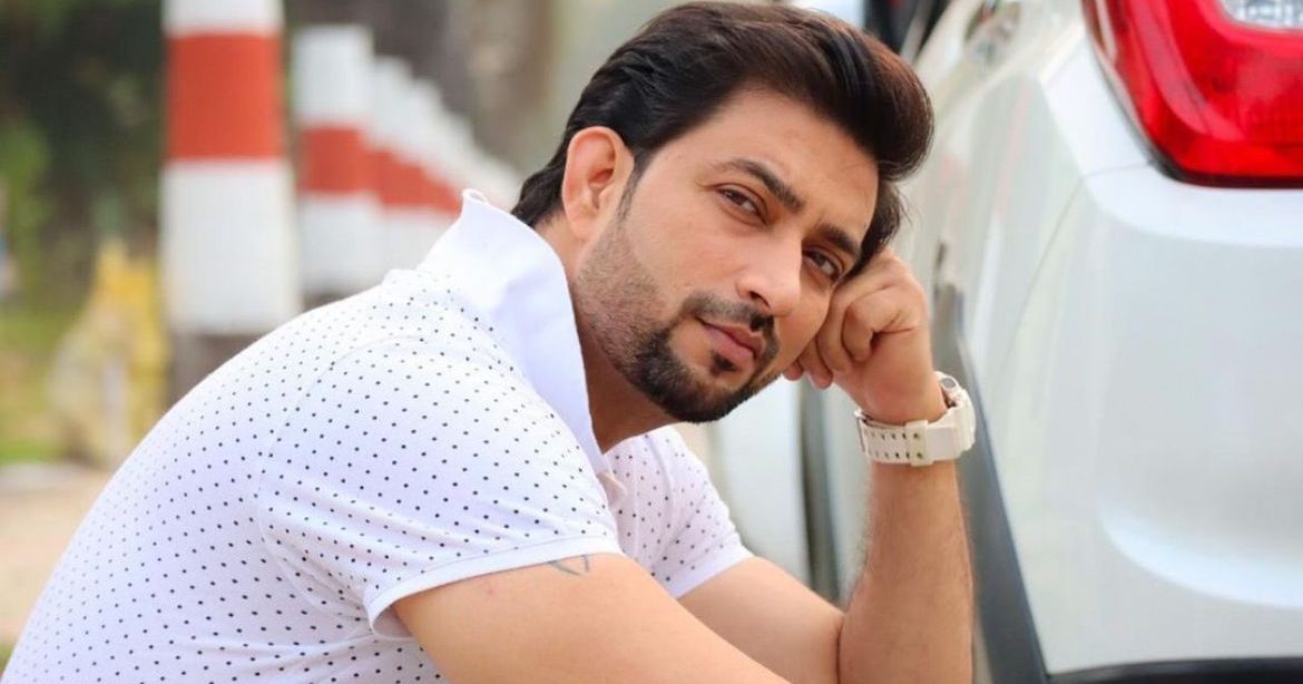 Aadesh Chaudhary says, “My preferred holiday destination in winters is my home”!