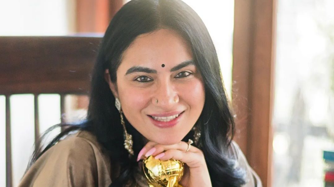 Priya Malik honoured for her outstanding performance in Supporting Role for Sheer Qorma!