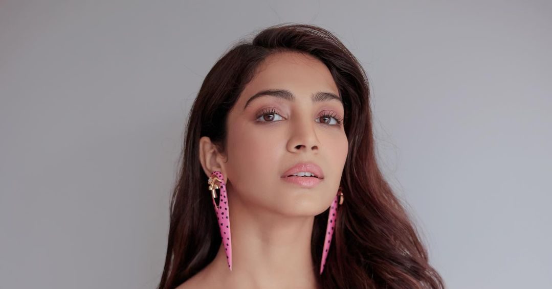 Yogita Bihani receives priceless gift from her Kathak Guruji!