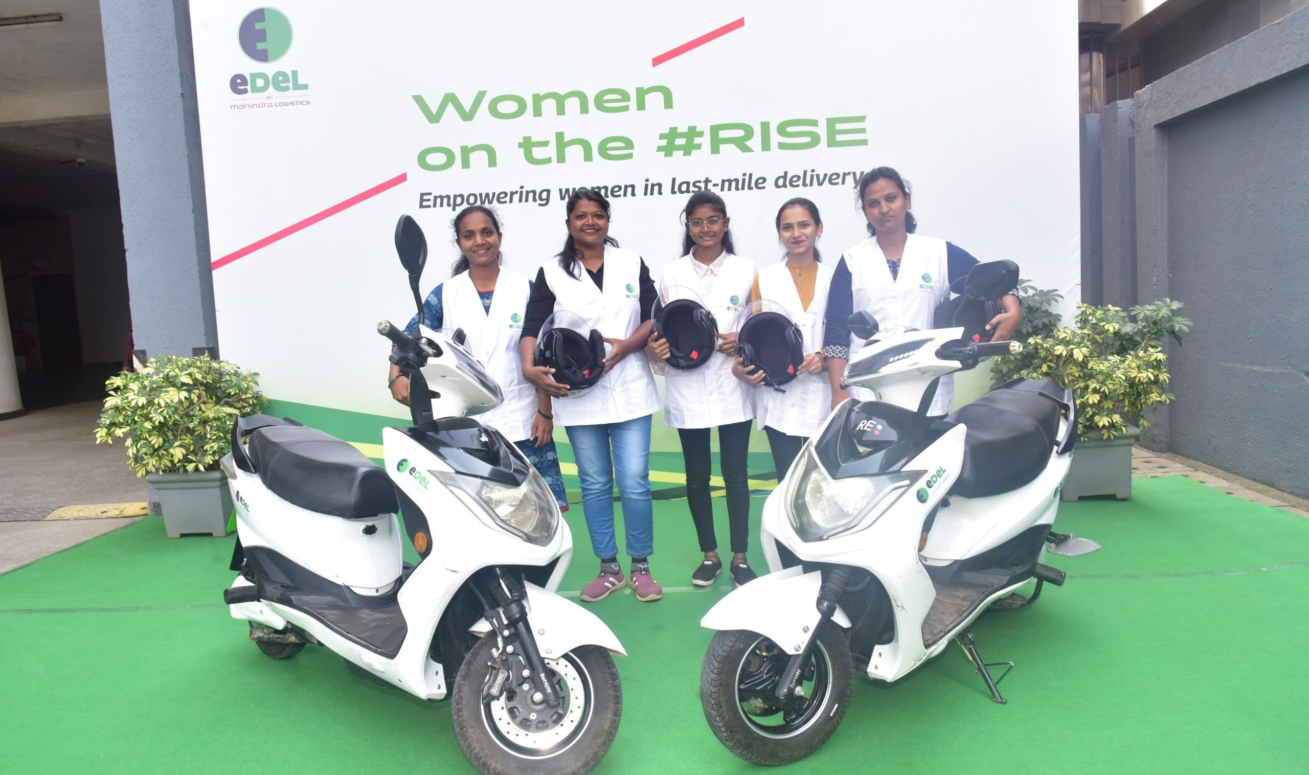 MLL has appointed a total of 11 womenriders for last-mile delivery across Mumbai!